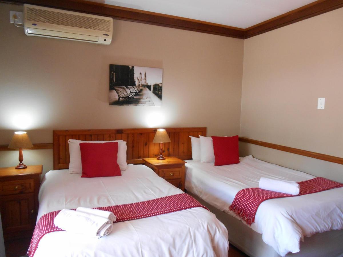 Oakwood Lodge Bloemfontein Exteriör bild
